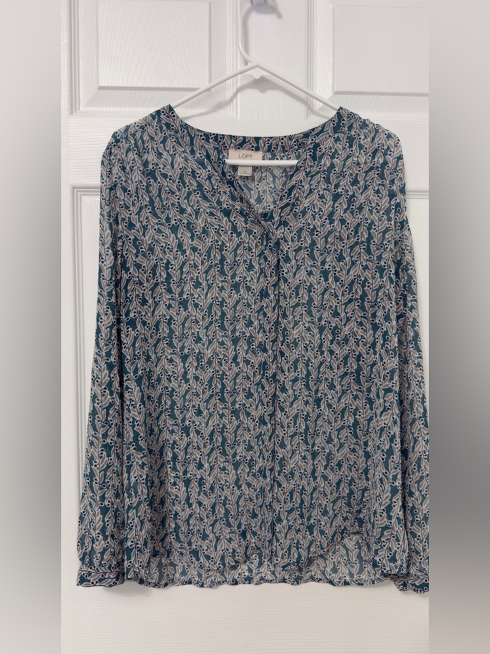 LOFT Teal, Cream & Black Leaf-Print V-Neck Blouse